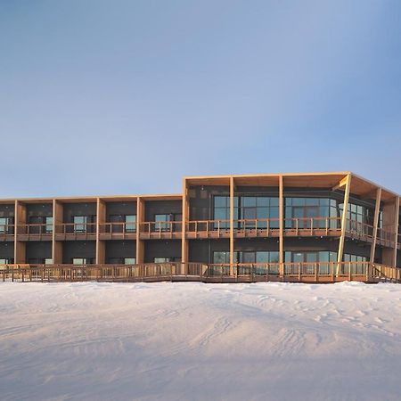 Отель Metis Crossing Smoky Lake Экстерьер фото